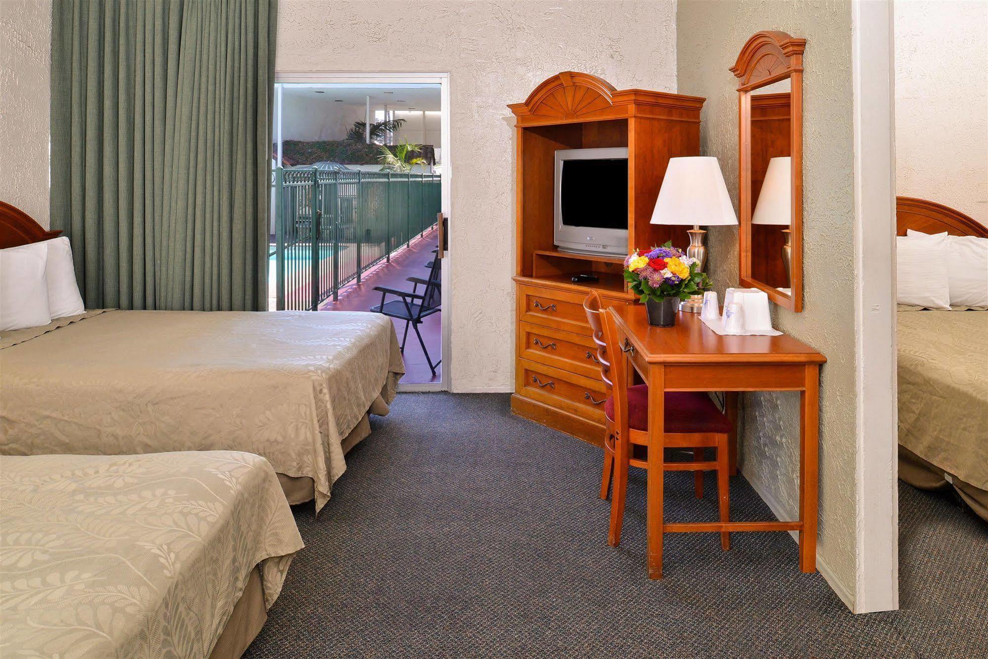 Americas Best Value Inn Loma Lodge San Diego Exterior foto